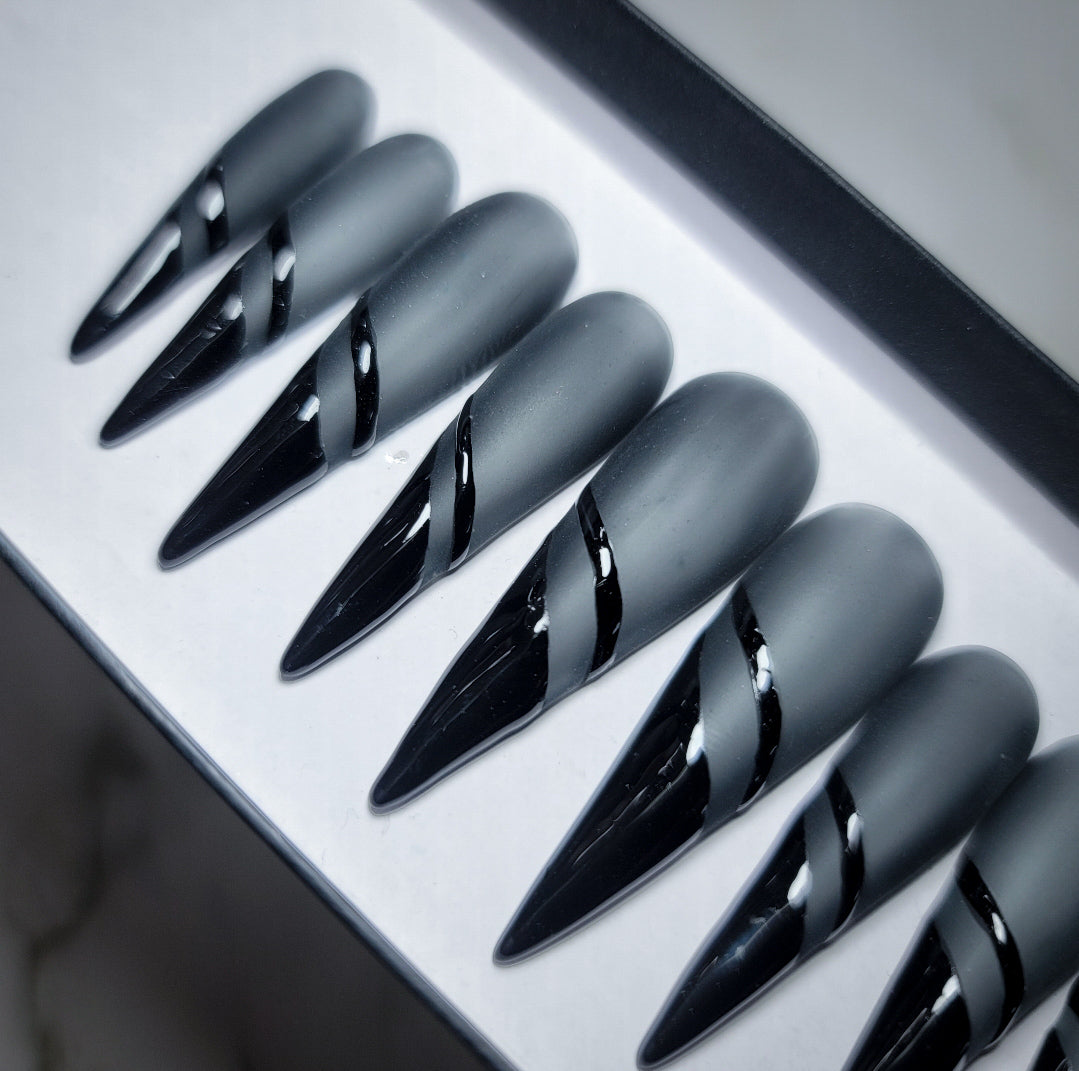 Knockout Press on Nails