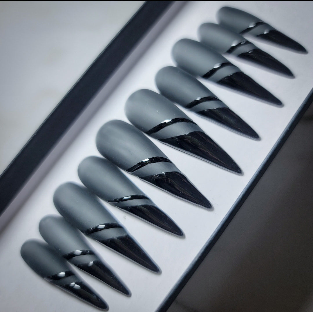 Knockout Press on Nails
