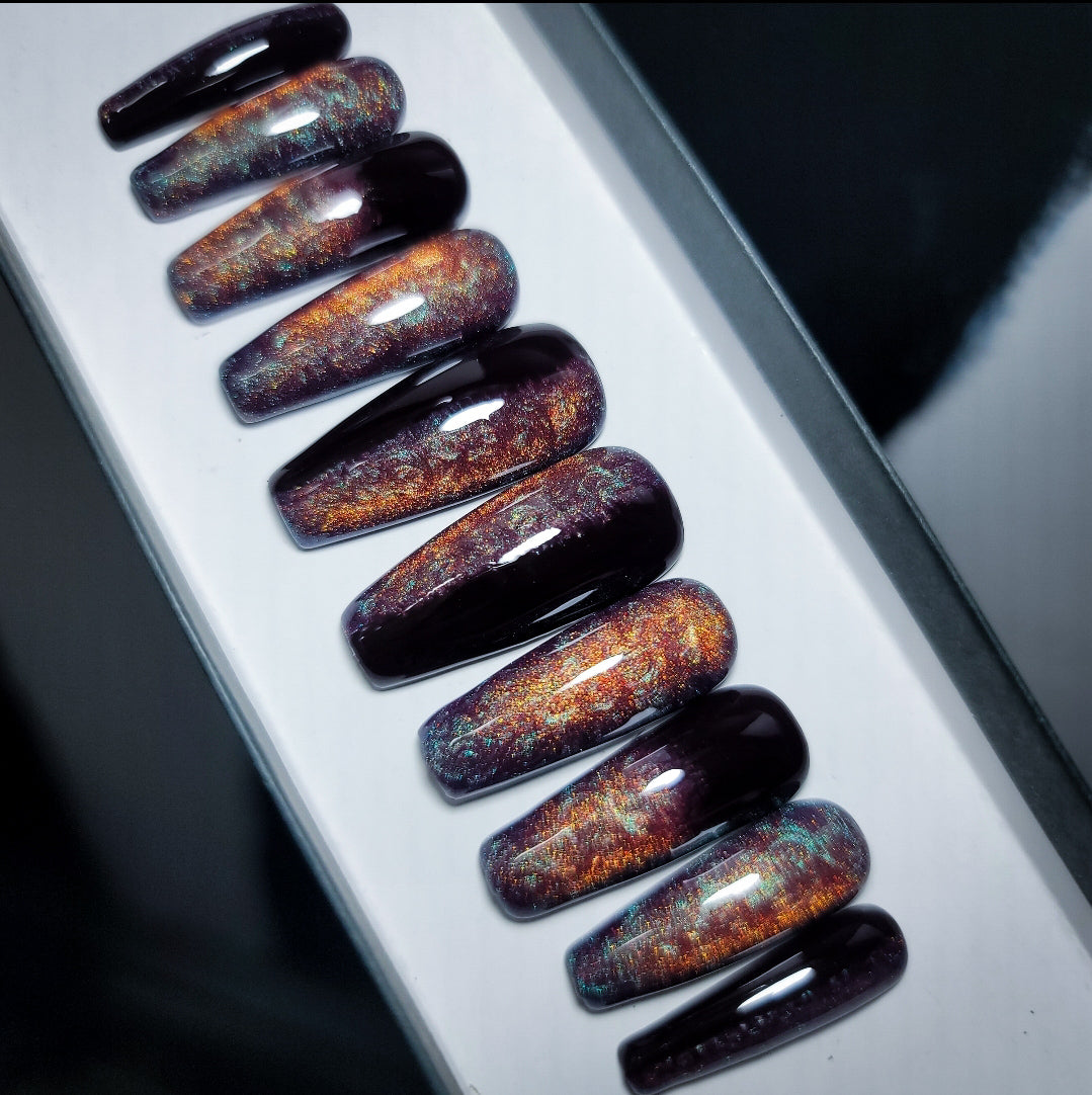 Behind The Crimson Door Press on Nail Set