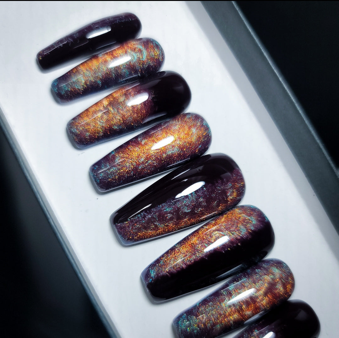 Behind The Crimson Door Press on Nail Set