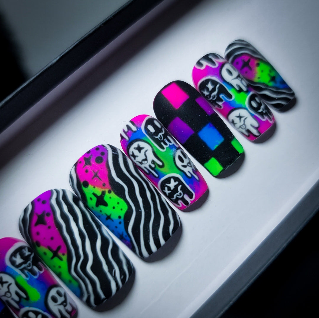 Smiley Press on Nail Set