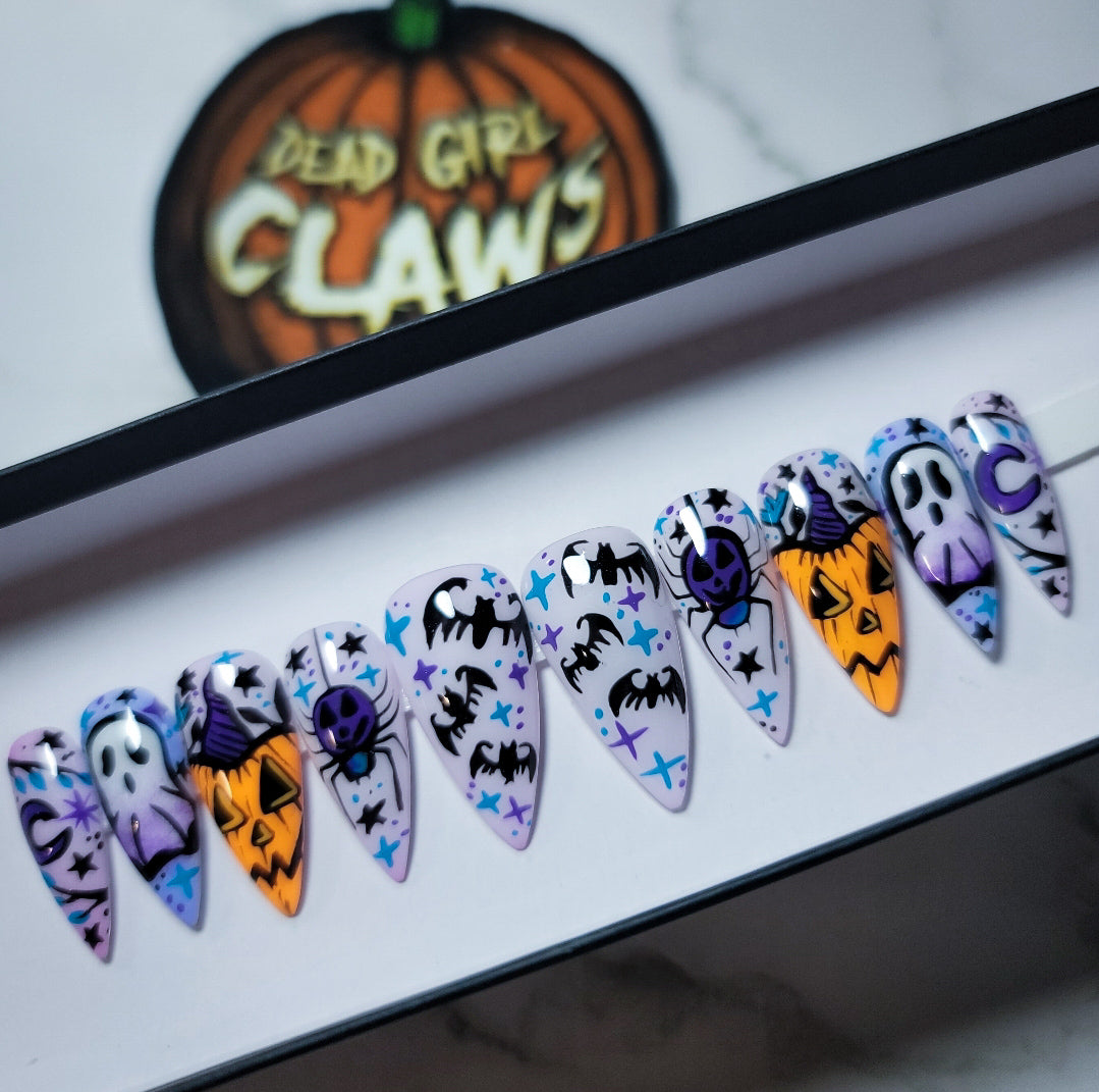 Scary Cute! (Thermal reactive) Press on Nail Set