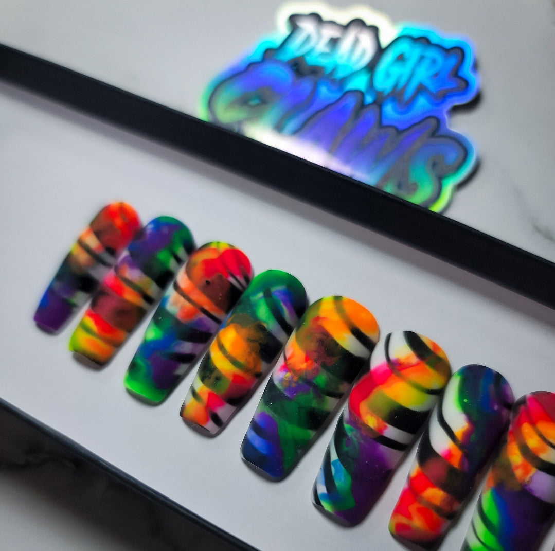 Kaleidoscopic Press on Nail Set