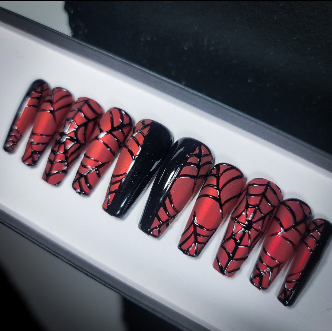 Creepy Queen Press on Nail Set