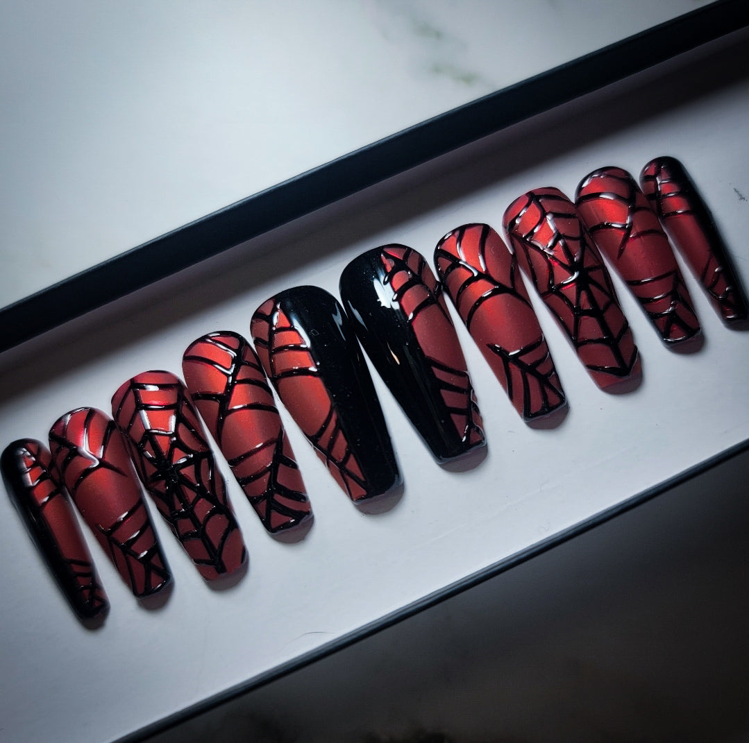 Creepy Queen Press on Nail Set