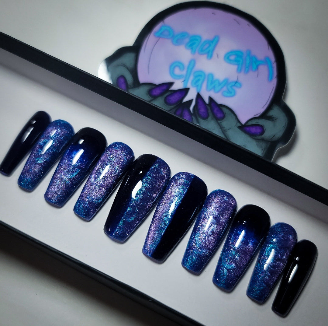 Hypnosis Press on Nail Set