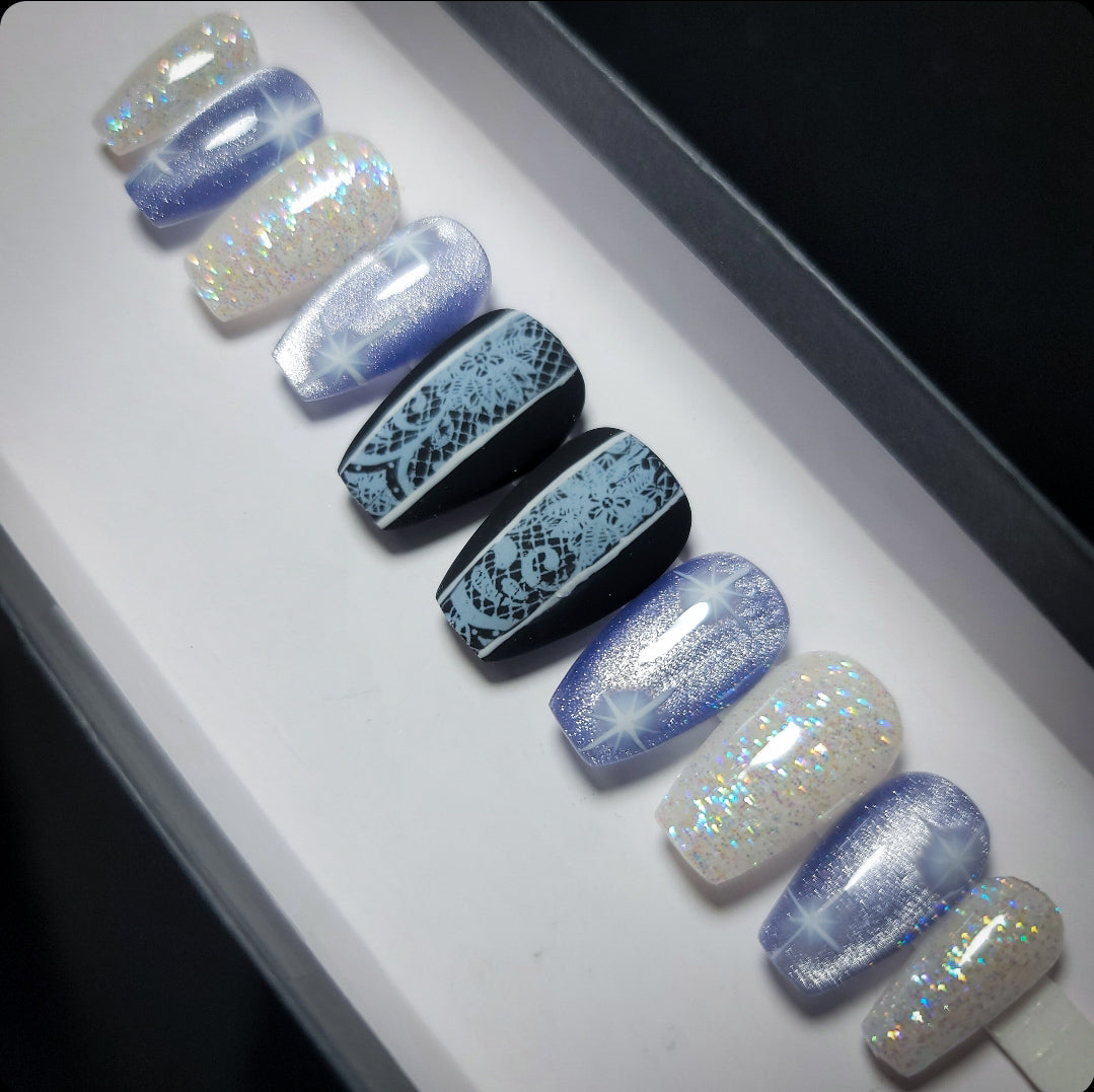 Frostbite Press on Nail Set