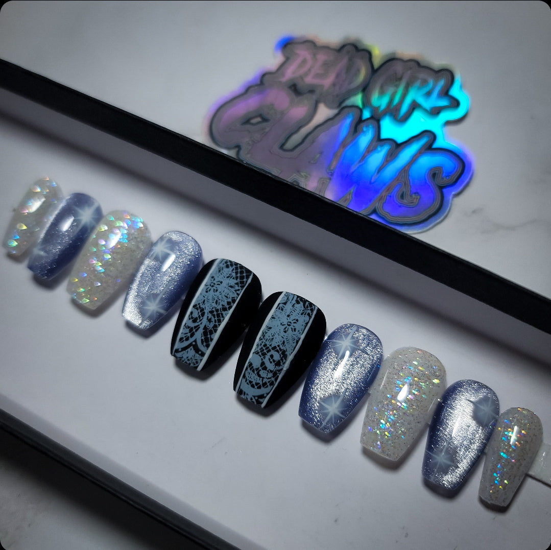 Frostbite Press on Nail Set