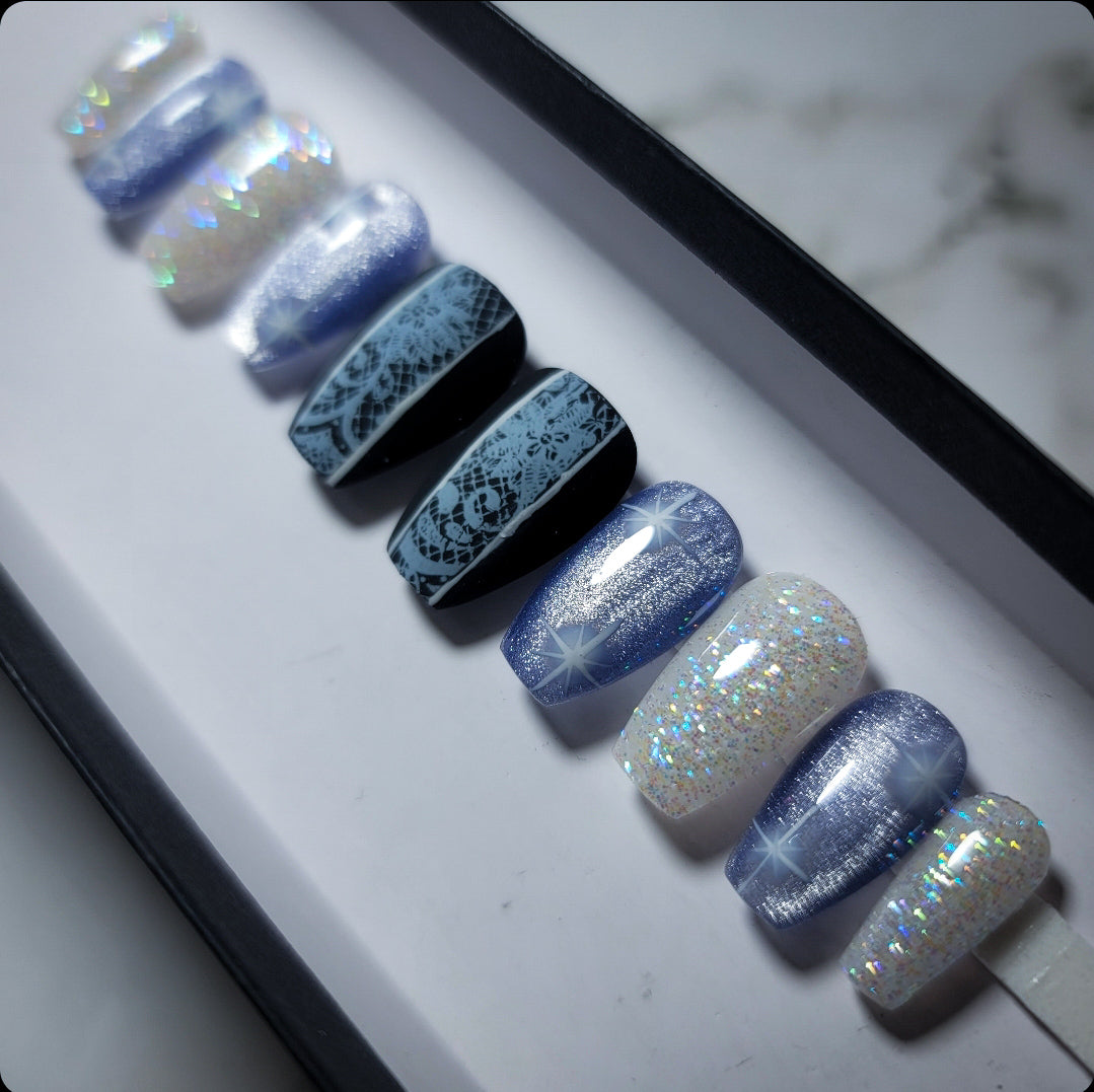 Frostbite Press on Nail Set