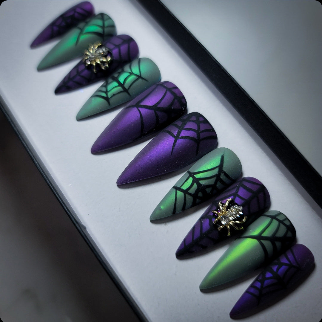 Gloom Press on Nail Set