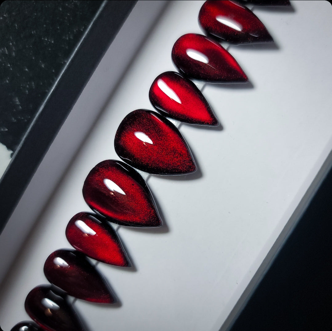 Vamptastic Press on Nail Set