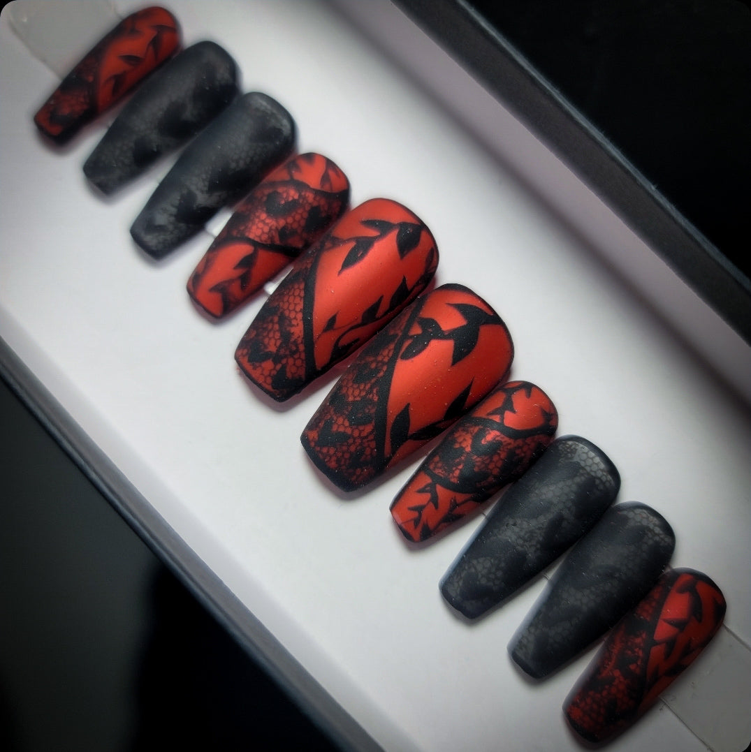 Dark Fantasy Press on Nail Set
