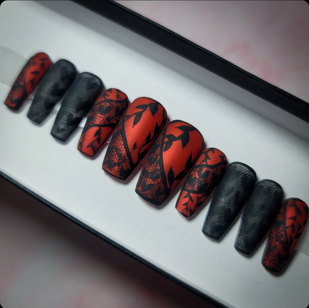 Dark Fantasy Press on Nail Set
