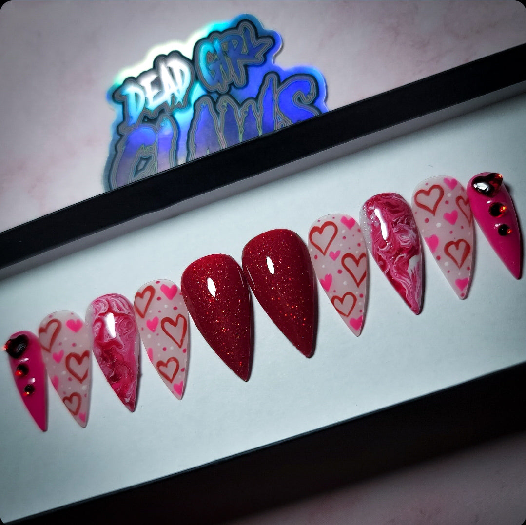 Hug Me Press on Nail Set