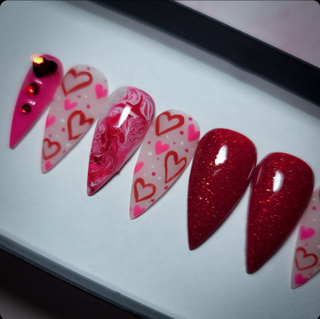 Hug Me Press on Nail Set