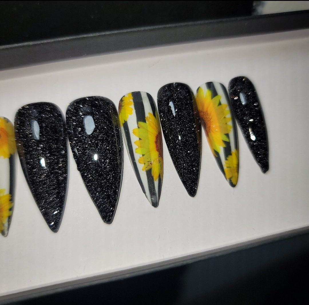Sunflower Press on Nail Set