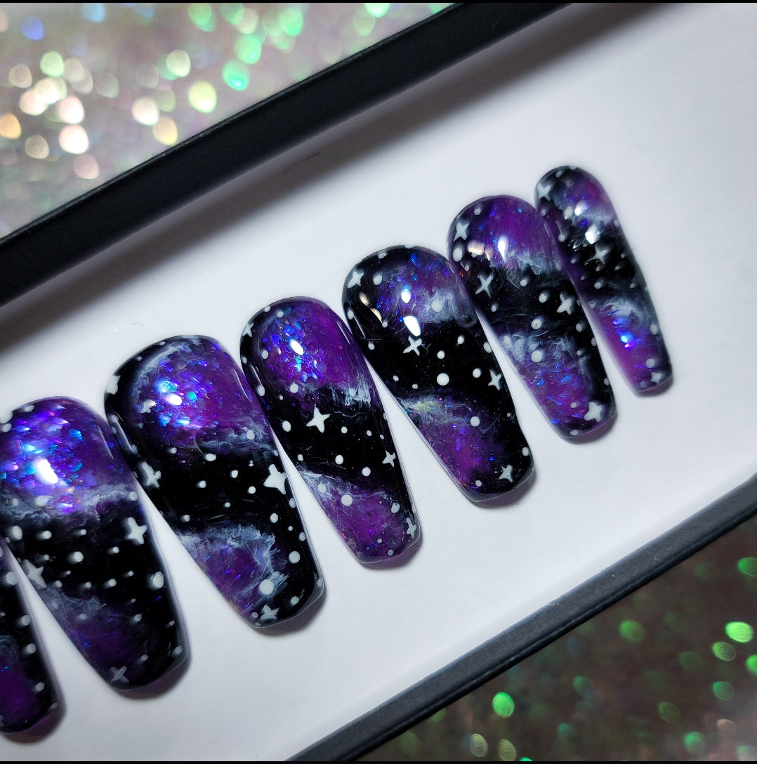 Black Magic Press on Nail Set