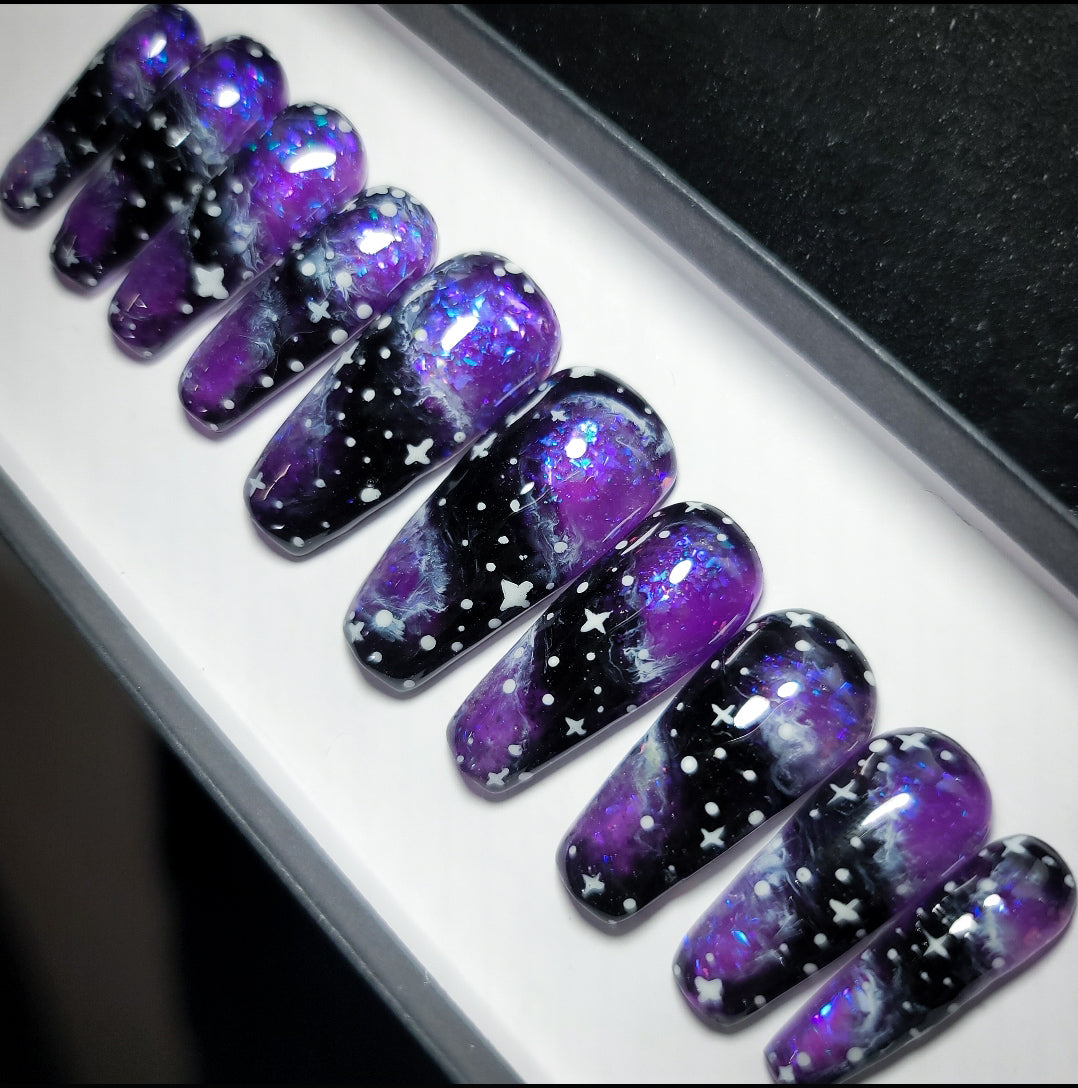 Black Magic Press on Nail Set