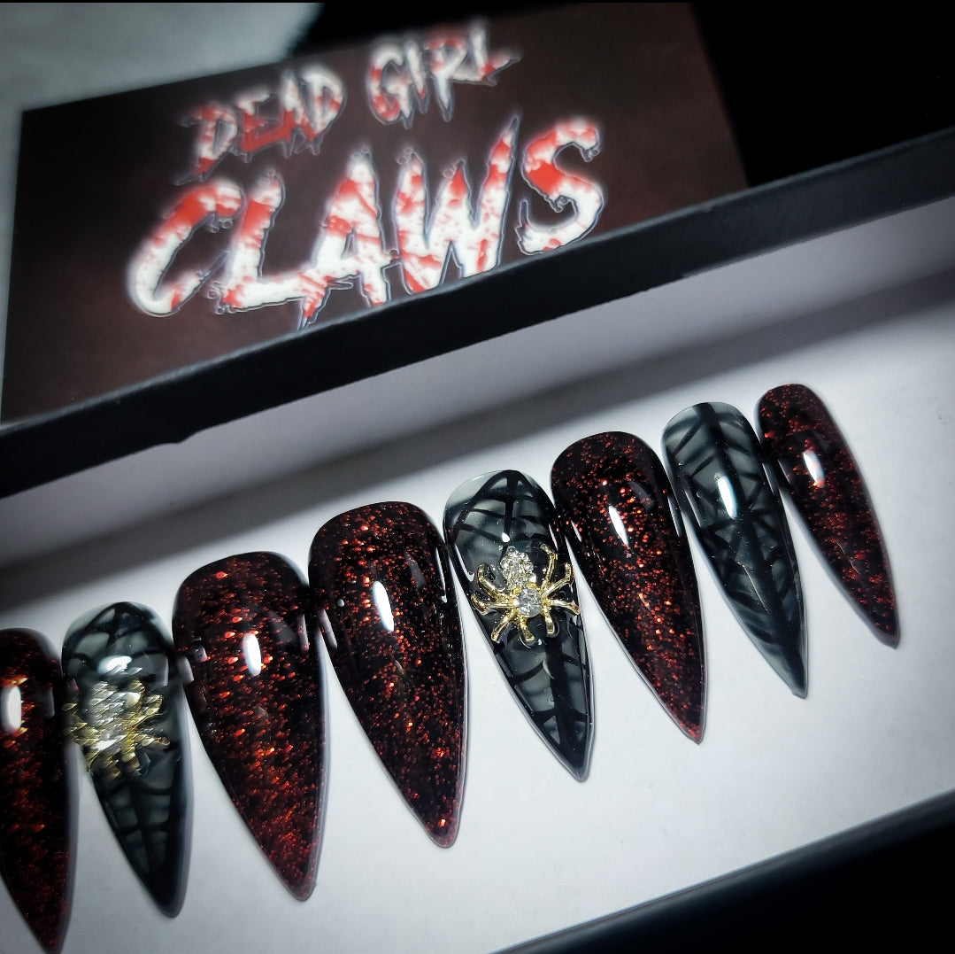 Black Widow Press on Nail set