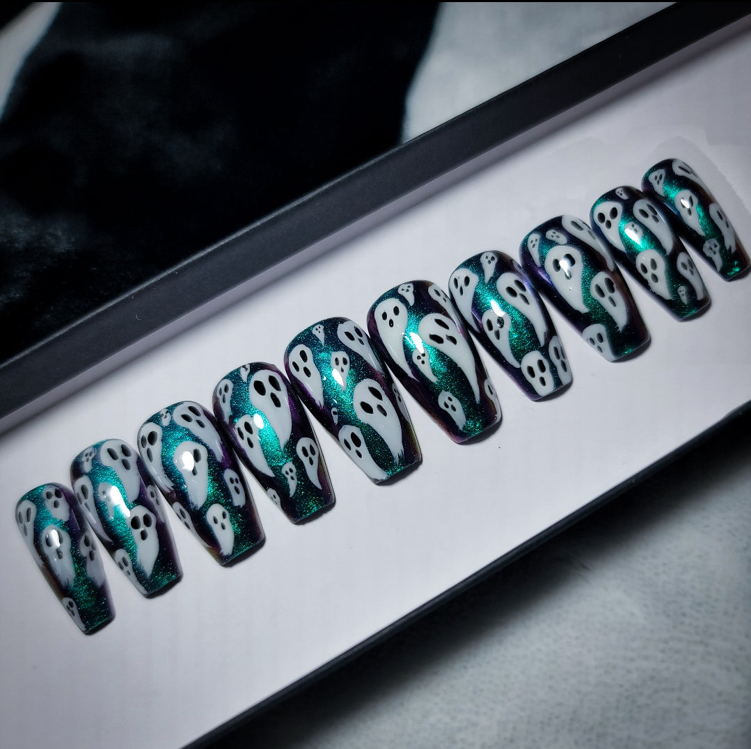 Spook! Press on Nail Set