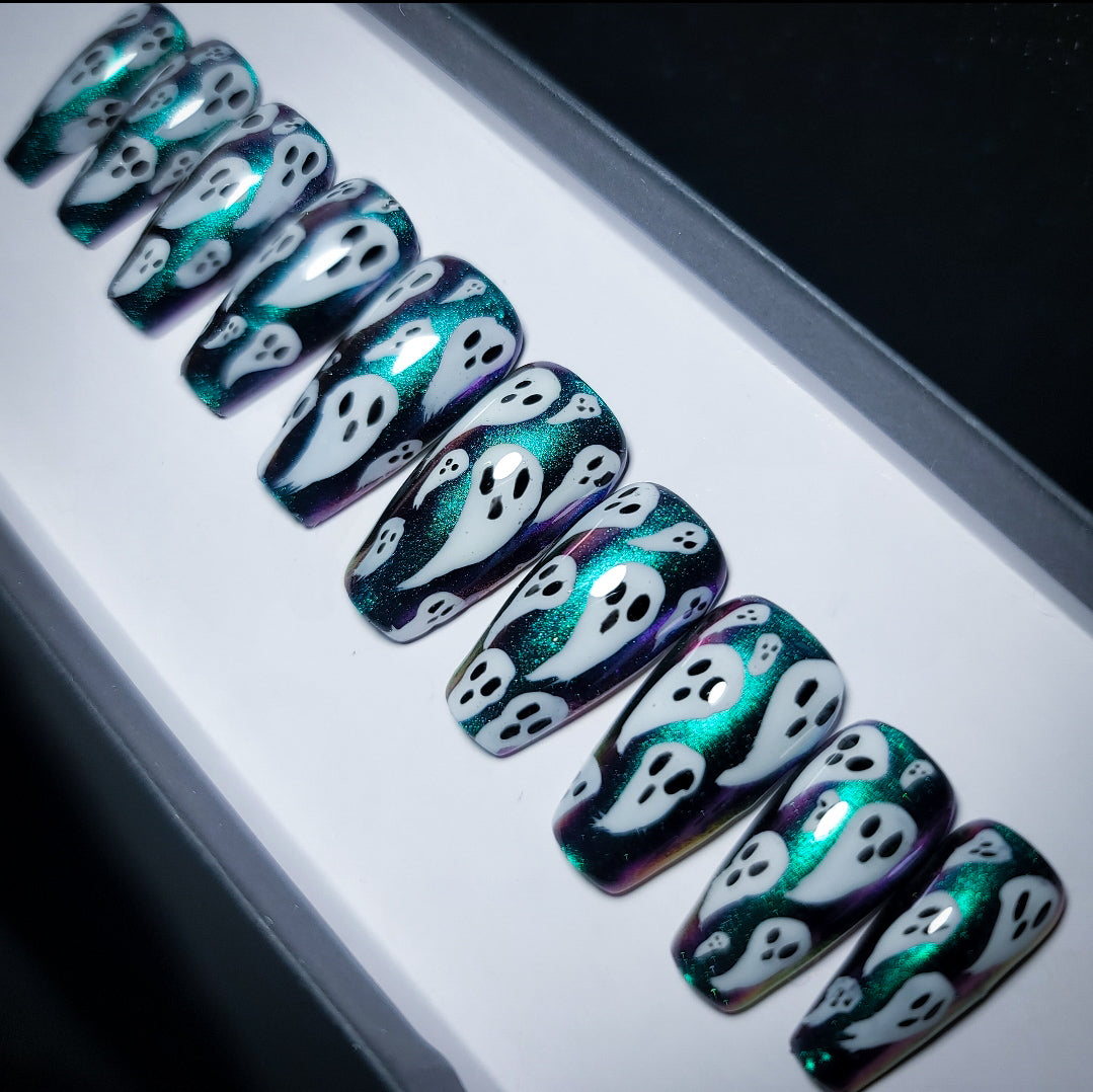 Spook! Press on Nail Set