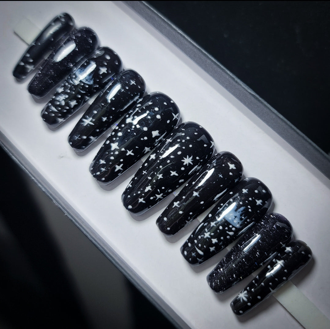 Spellbinding Press on Nail Set (Thermal Changing)