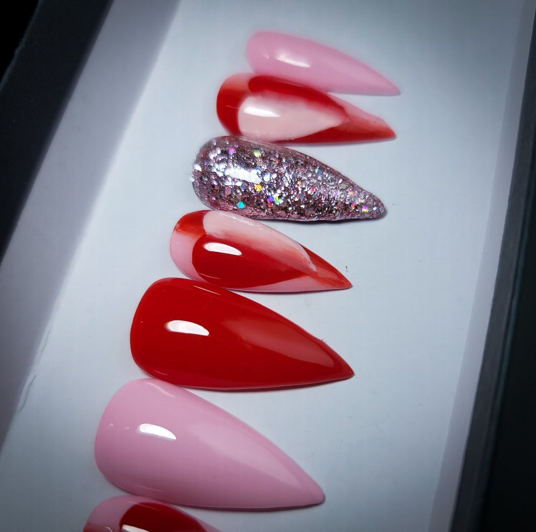 Love Press on Nail Set