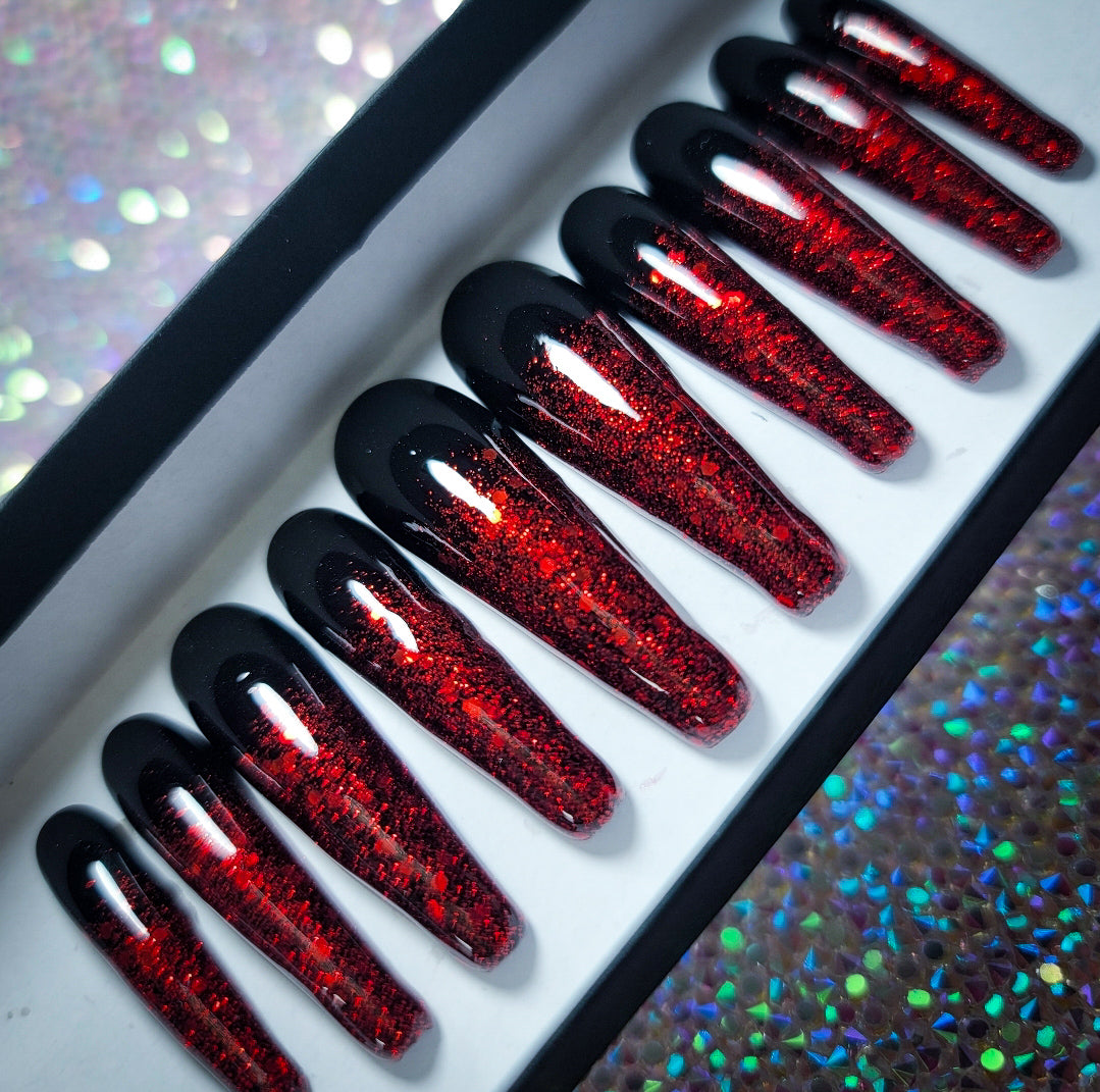 Bite Me Press on nail Set