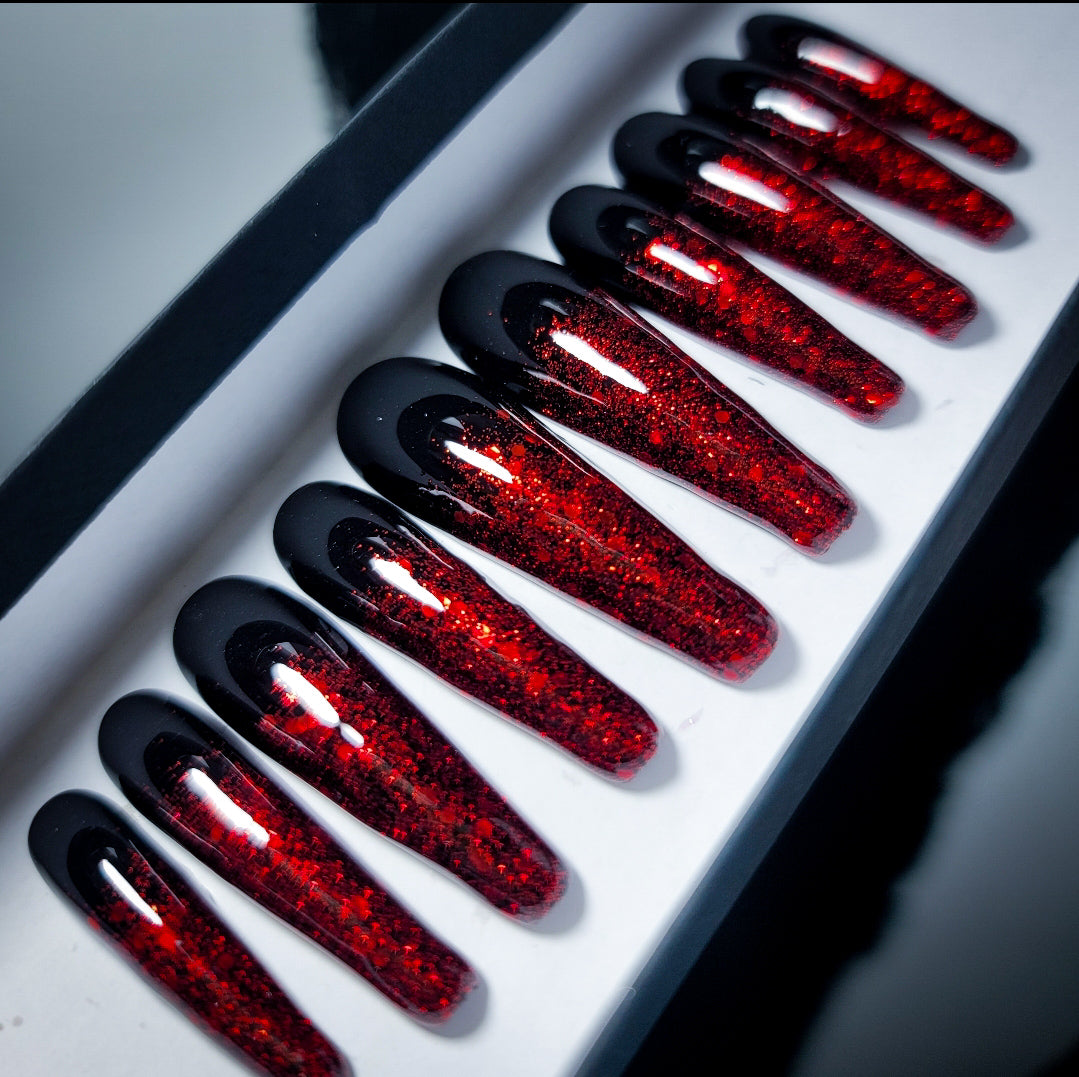 Bite Me Press on nail Set