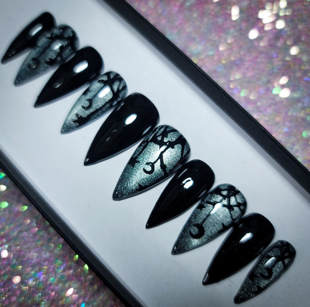 Mysterious Press on Nail Set
