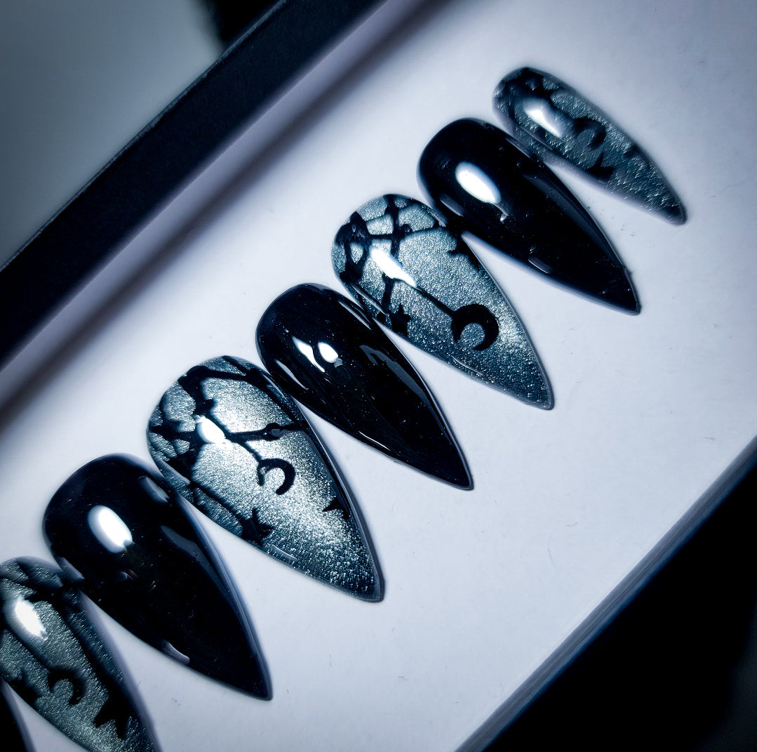 Mysterious Press on Nail Set