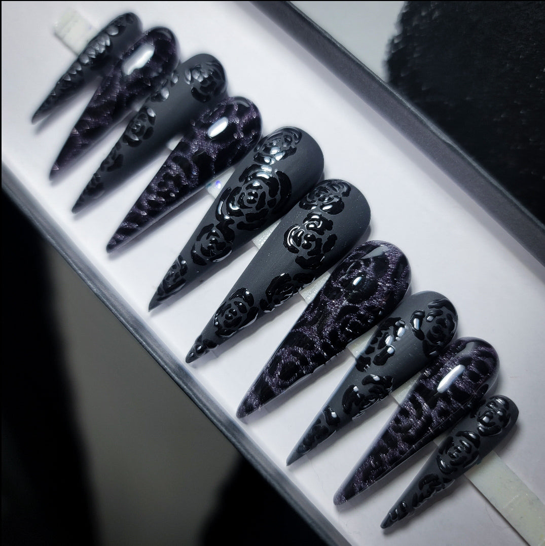 Black Rose (thermal effect) Press on Nails