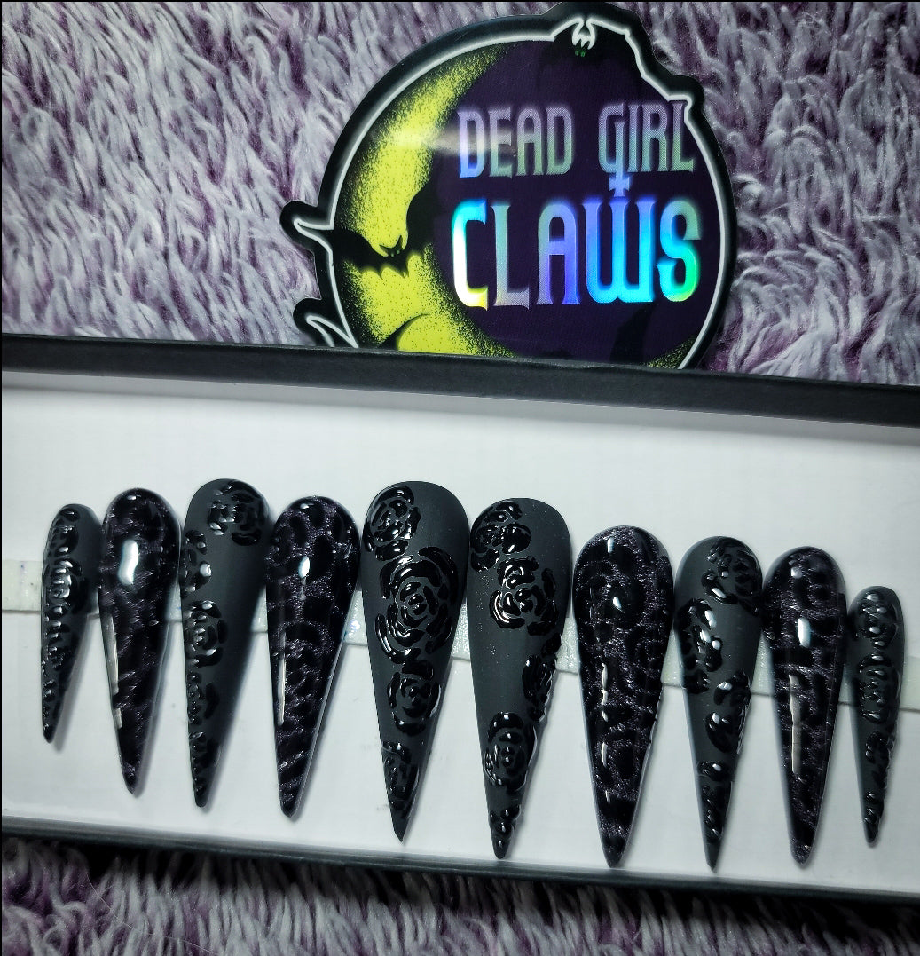 Black Rose (thermal effect) Press on Nails