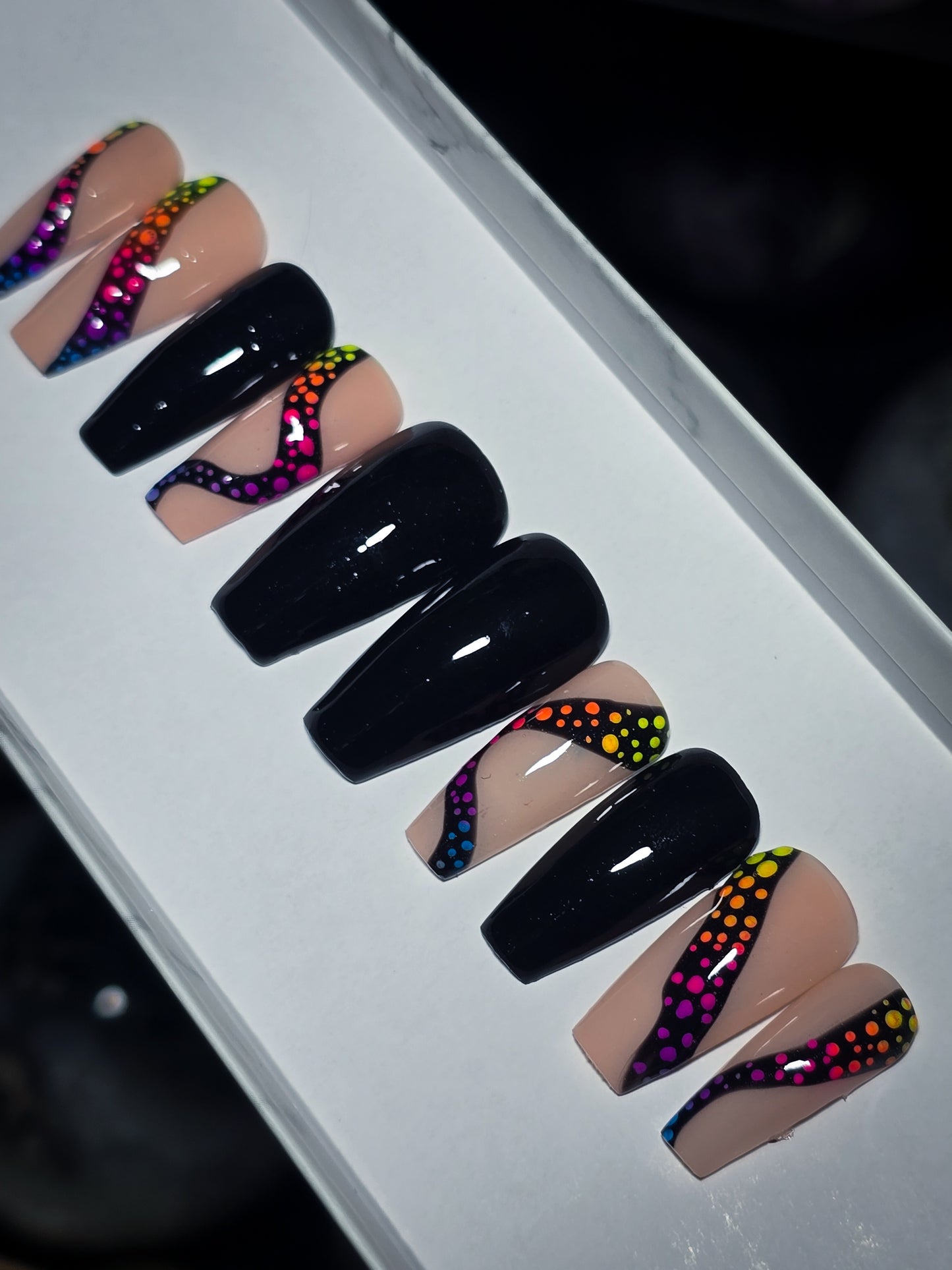 Retrowave Press on Nail Set