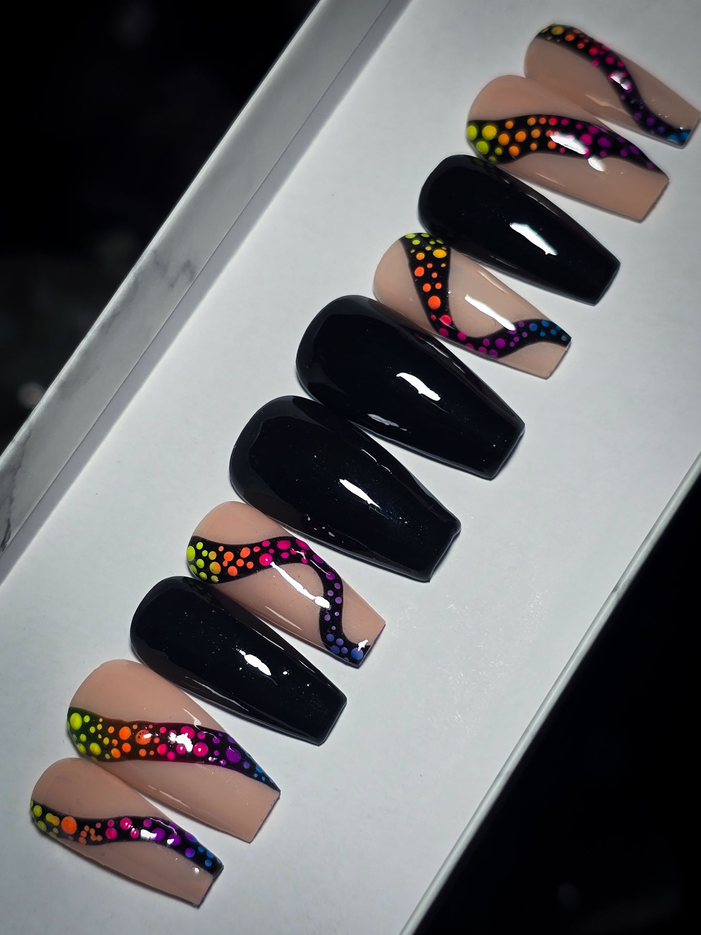Retrowave Press on Nail Set