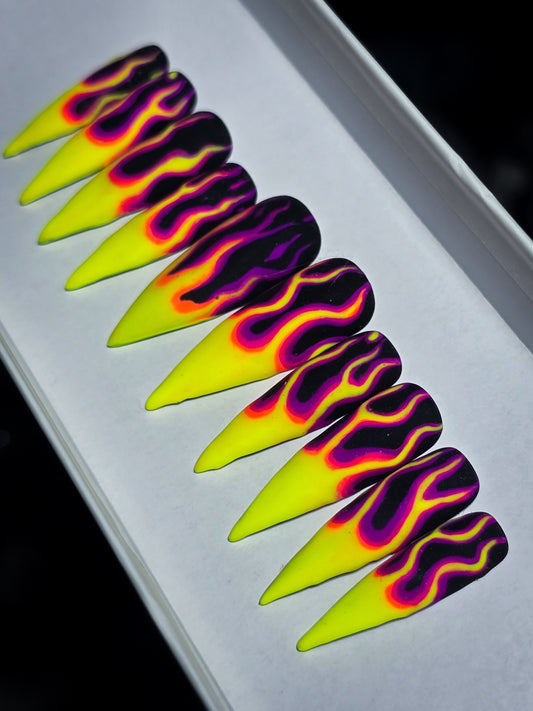 Electric Inferno Press on Nail Set