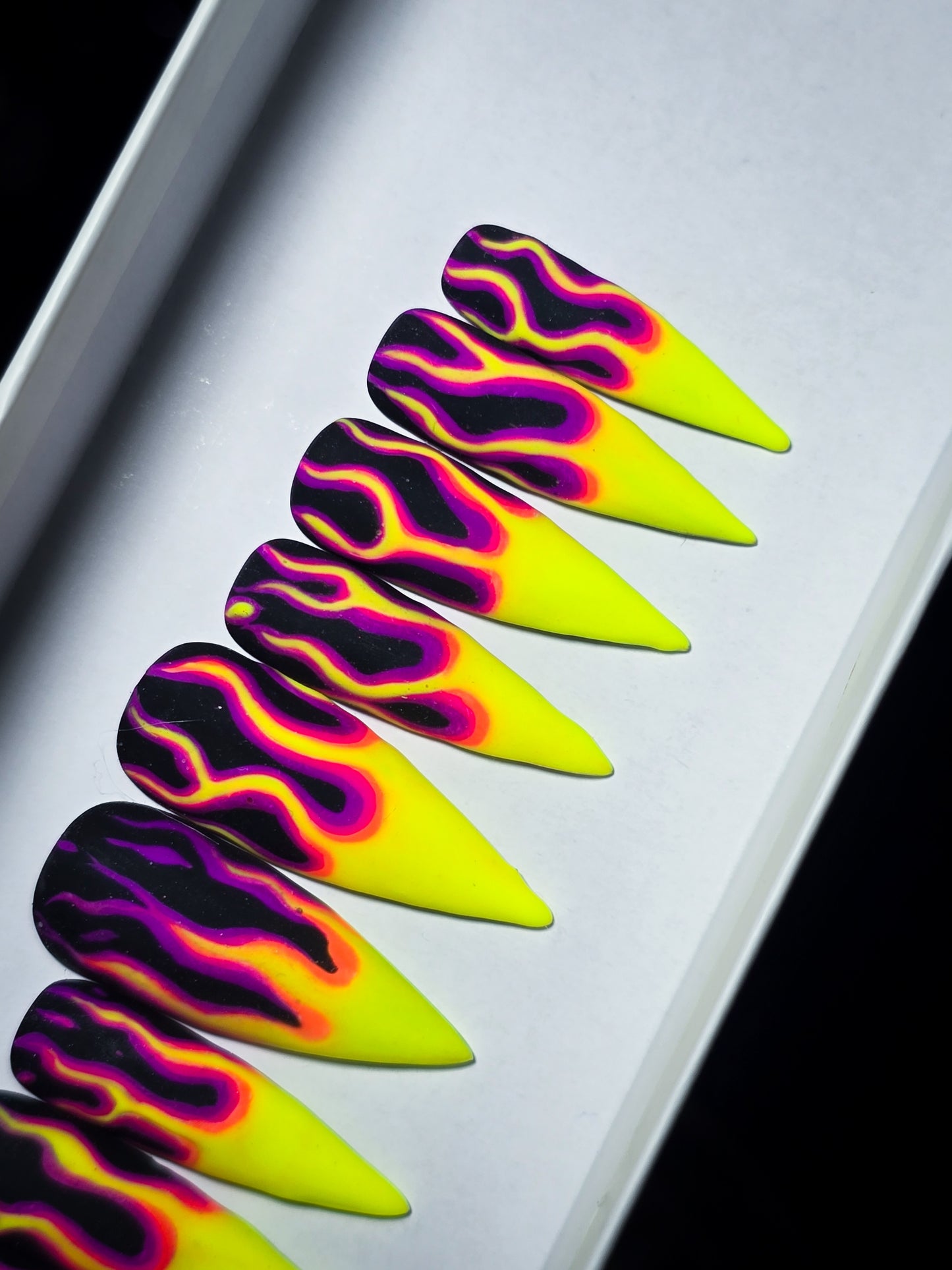 Electric Inferno Press on Nail Set
