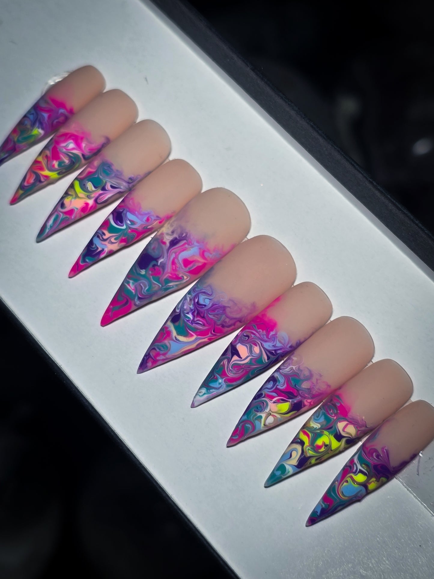 Liquid Prism Press on Nail Set