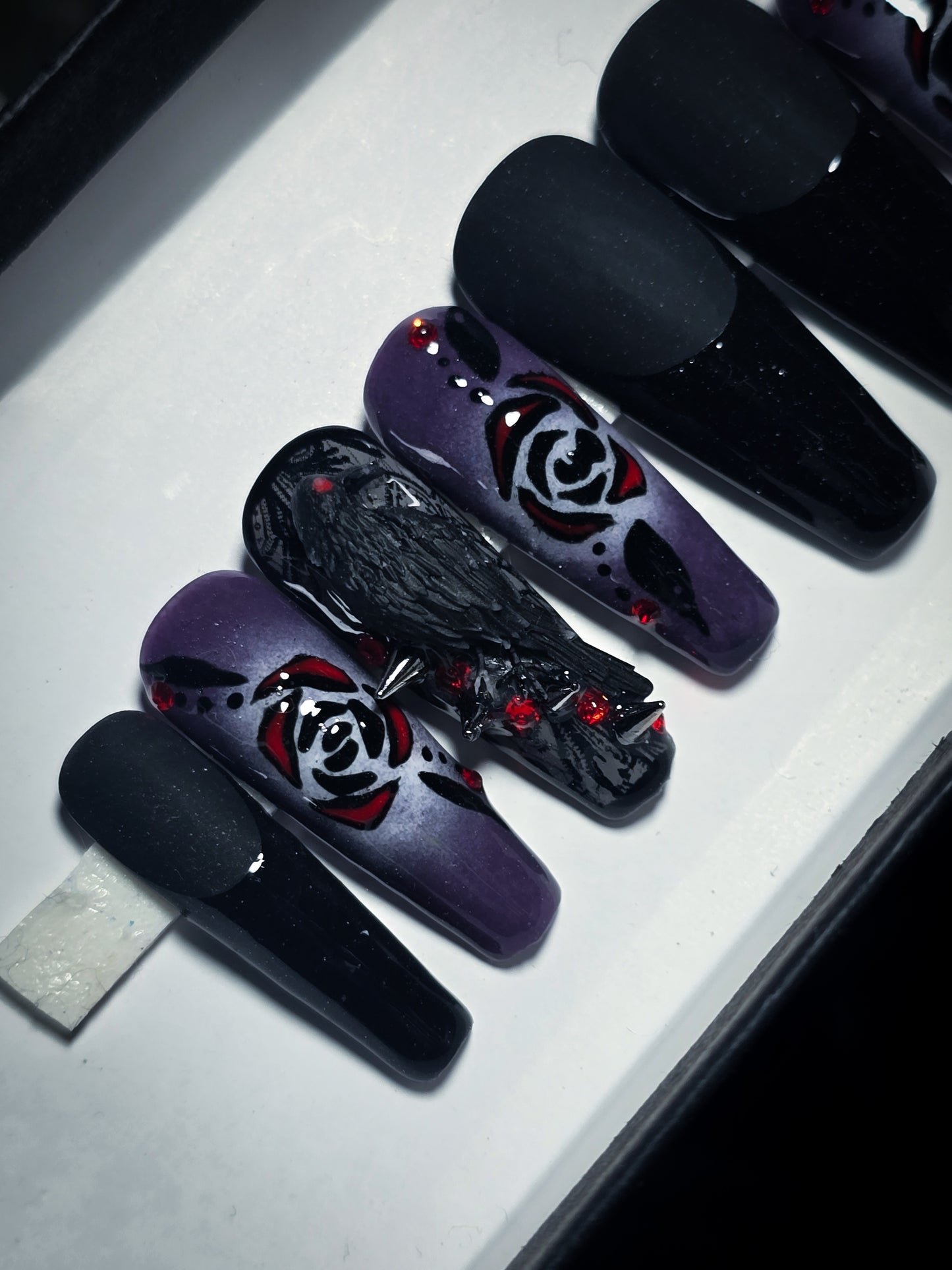 Nevermore Press on Nail Set