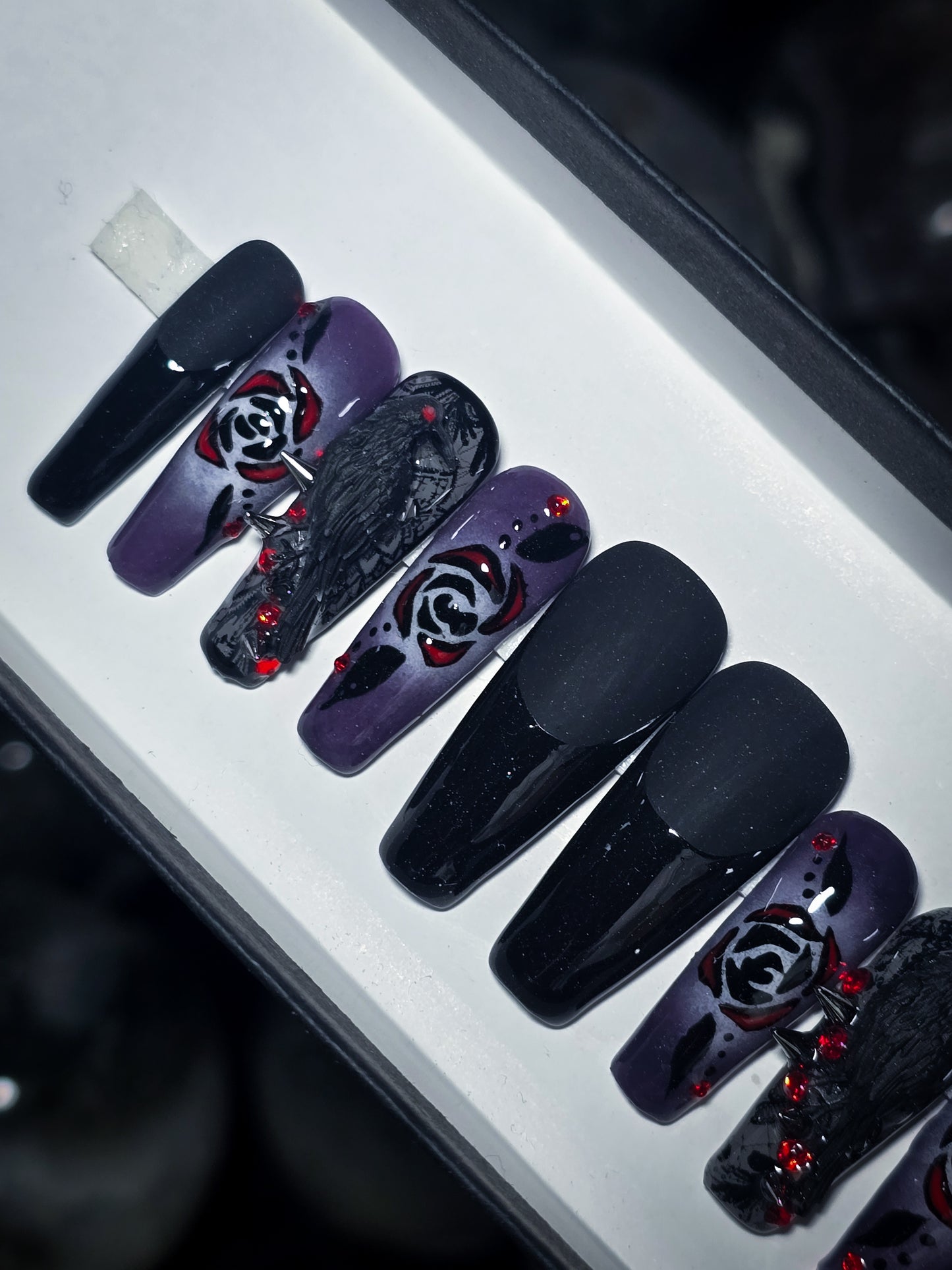 Nevermore Press on Nail Set