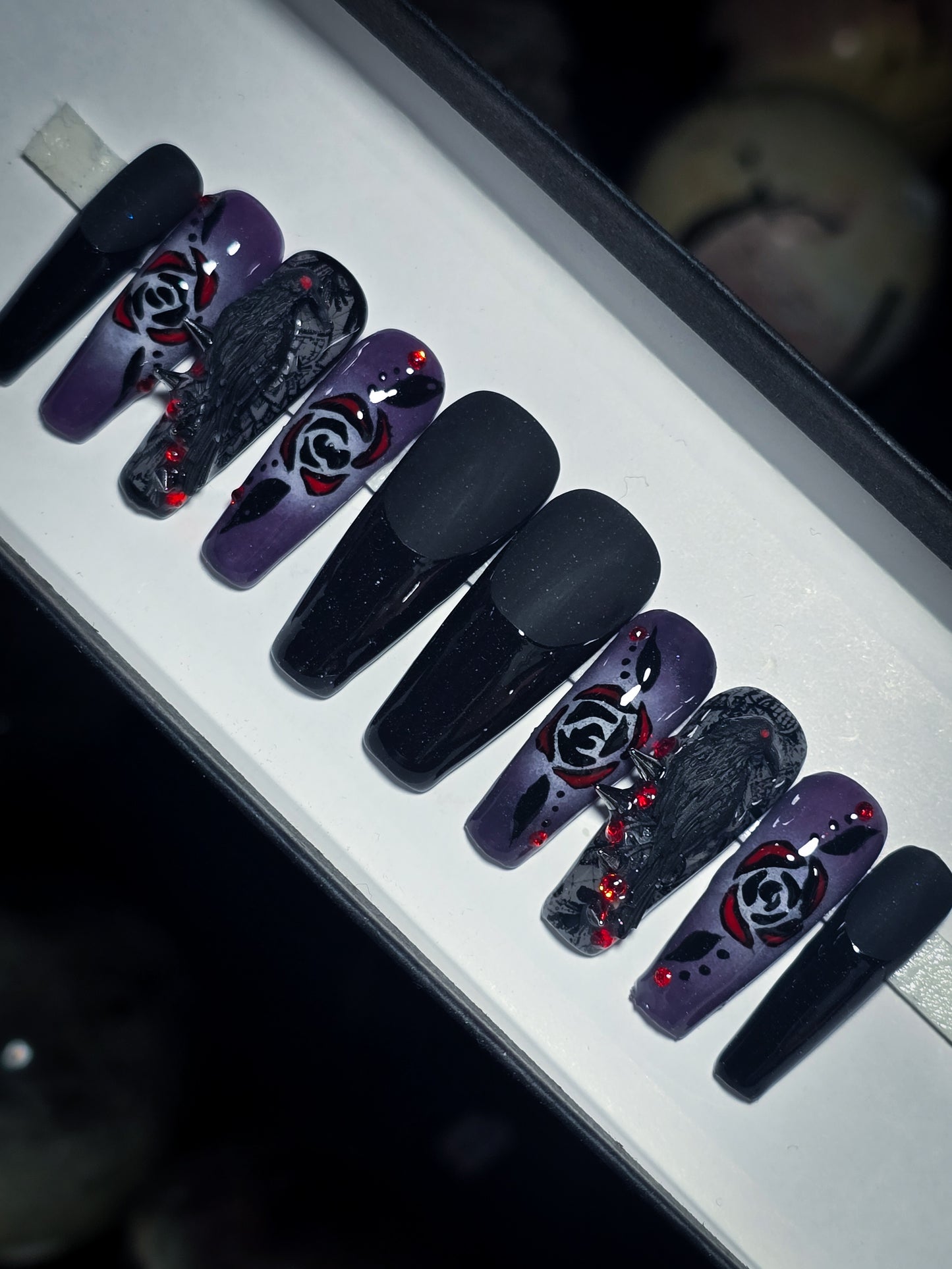 Nevermore Press on Nail Set
