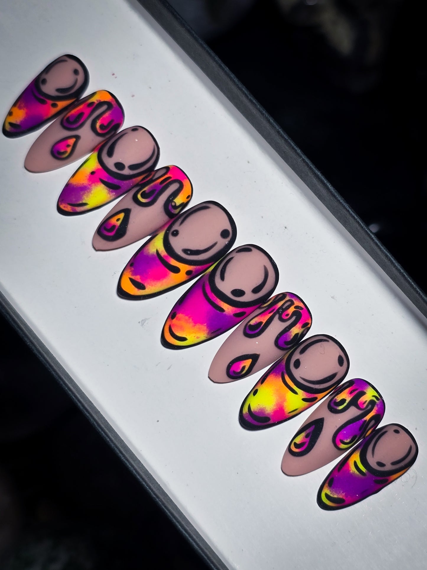 Electric Mood Press on Nail Set