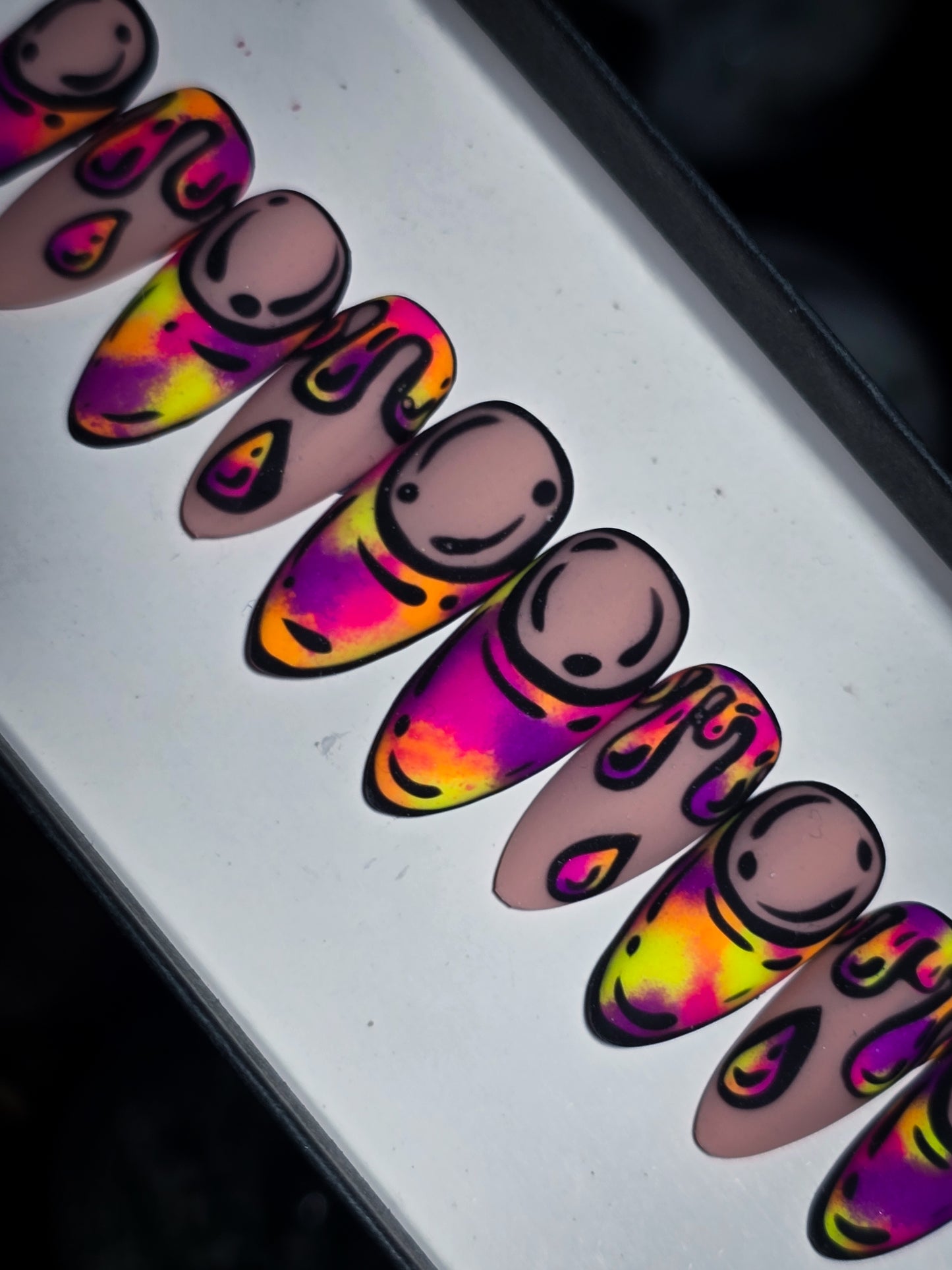 Electric Mood Press on Nail Set