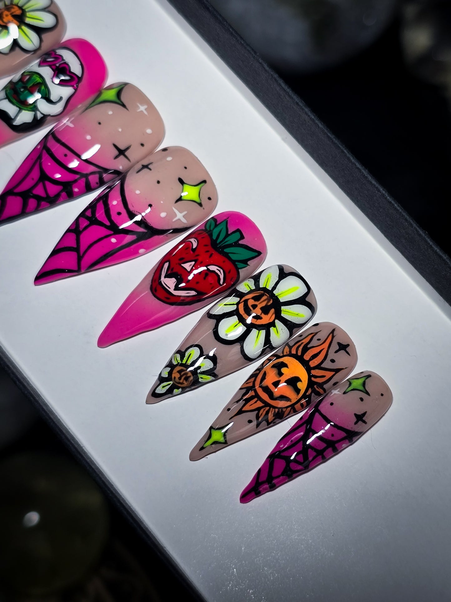 Sweet and Spooky Press on Nail Set