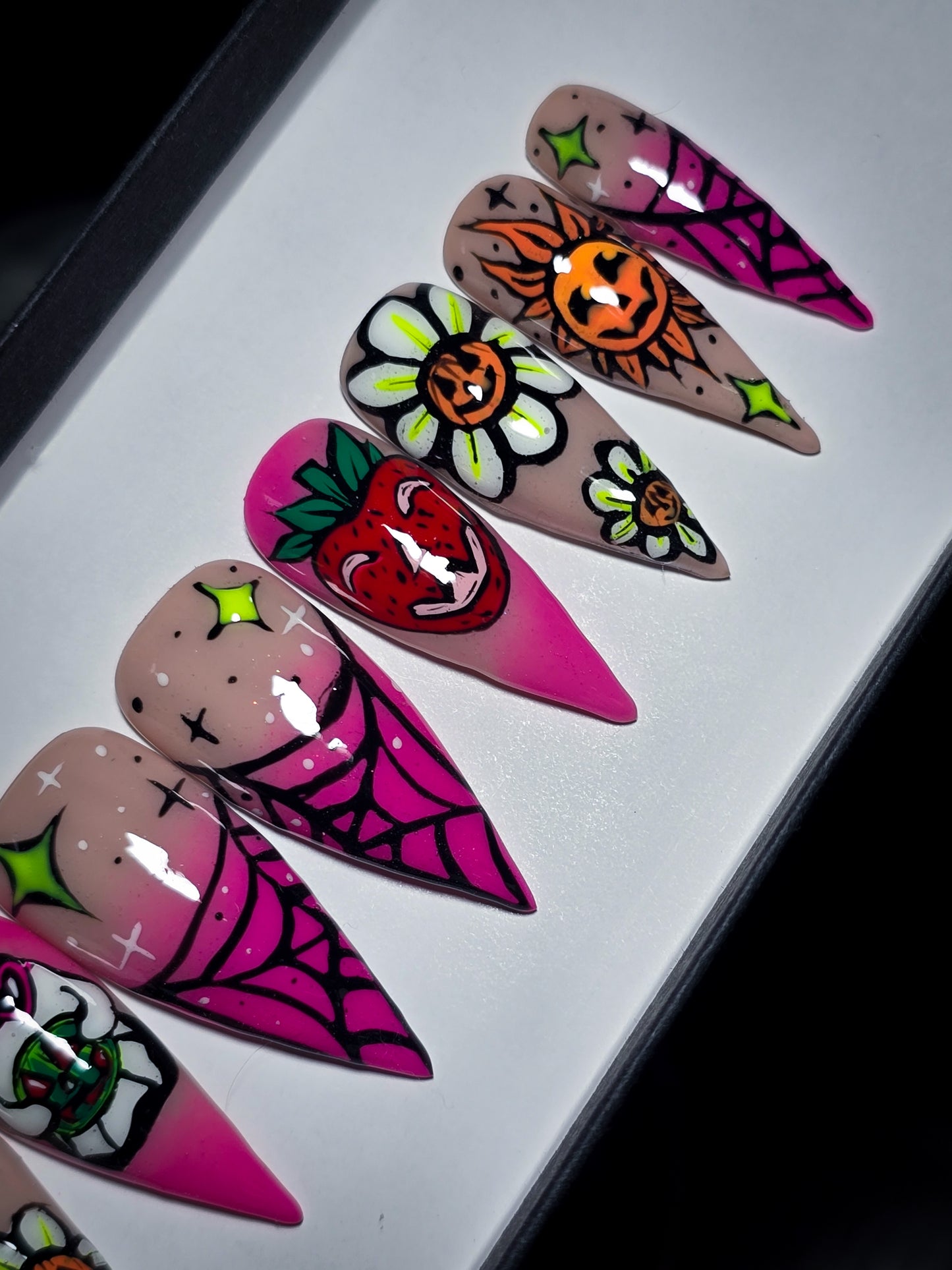 Sweet and Spooky Press on Nail Set