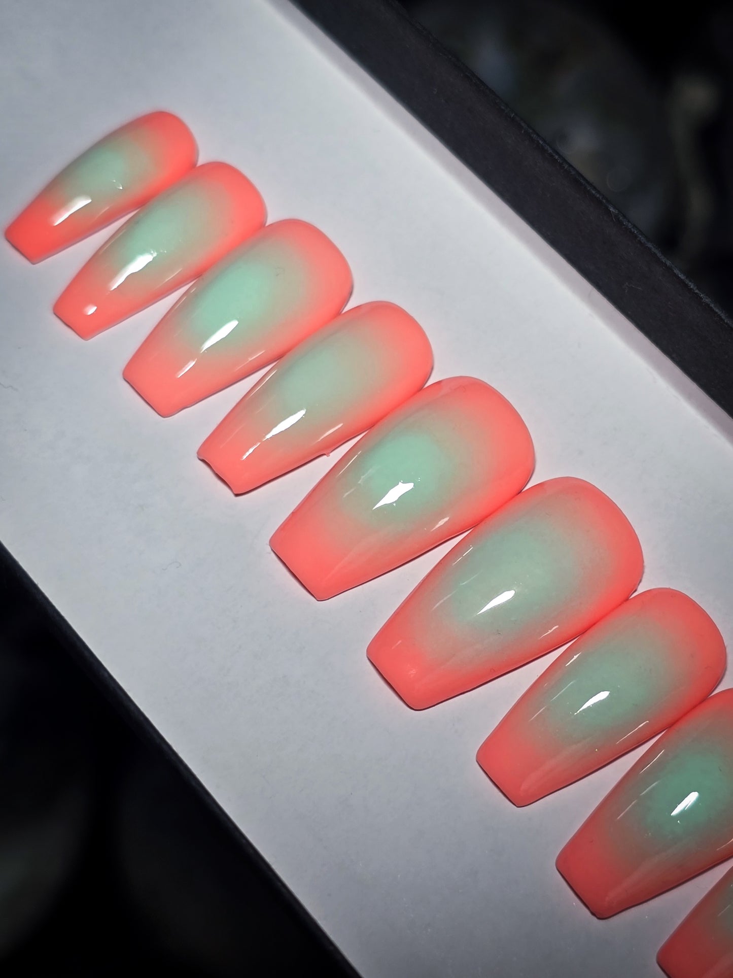 Summer Mirage Press on Nail Set