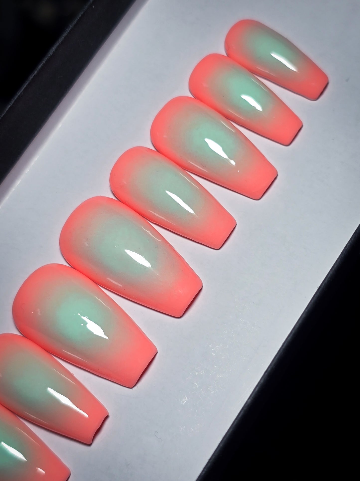Summer Mirage Press on Nail Set