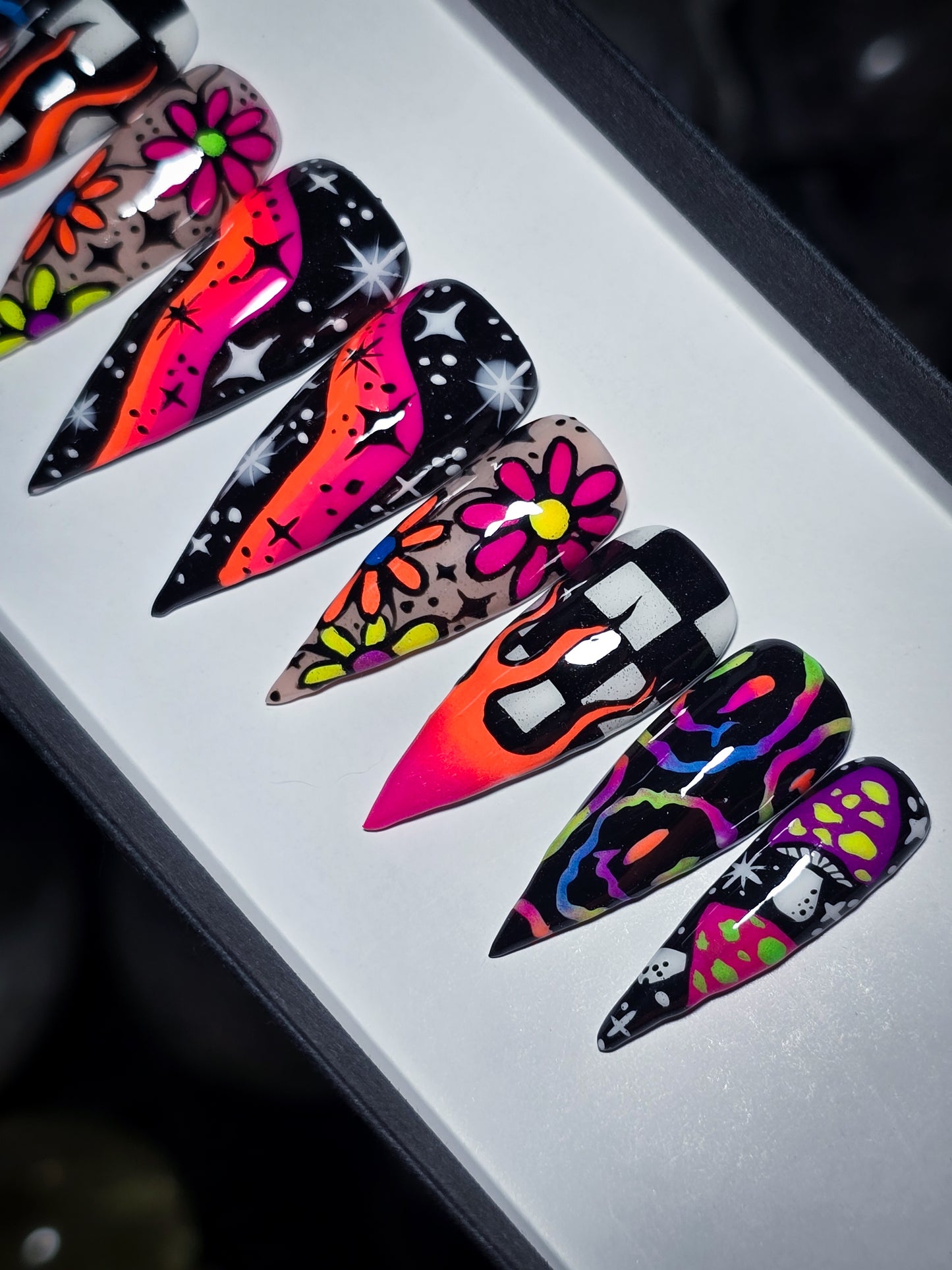 Cosmic Groove Press on Nail Set