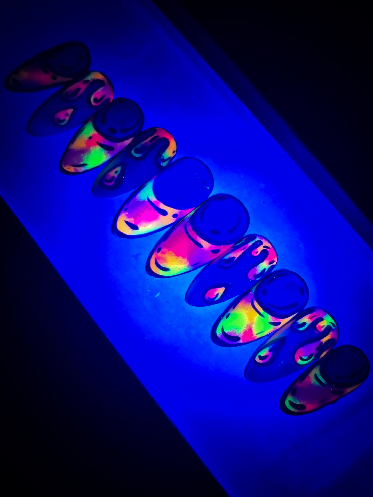 Electric Mood Press on Nail Set