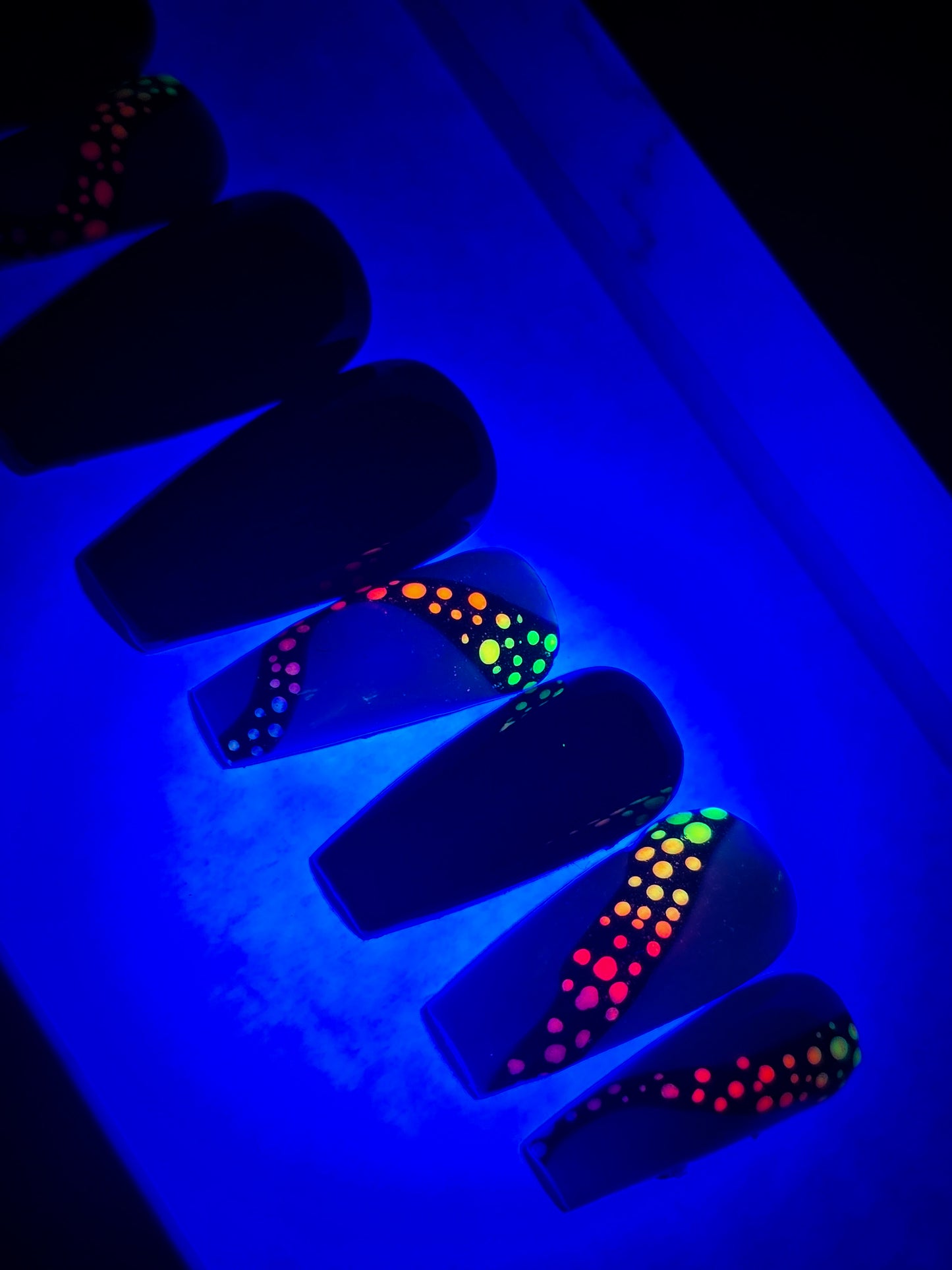Retrowave Press on Nail Set
